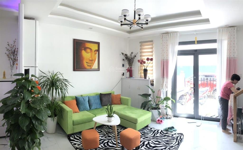 Bán nhà phố tại vạn thành, p5, đà lạt 4,8 tỷ, 80m2, 4pn, 4wc