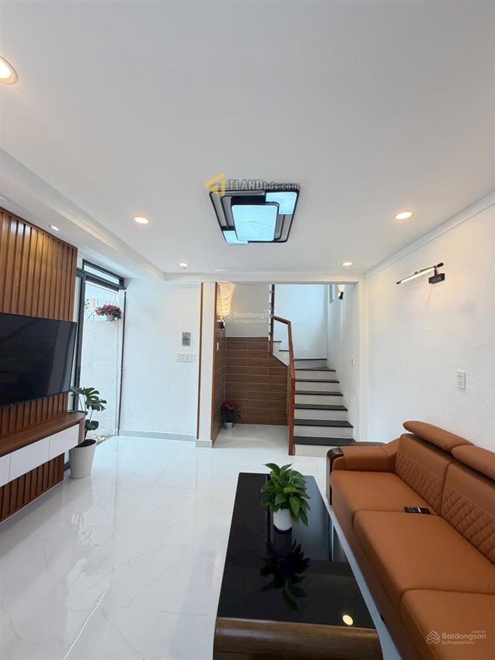 Bán nhà phố ngô huy diễn, p5, đà lạt 3,3 tỷ, 43m2, 3pn, 2wc, pháp lý đầy đủ