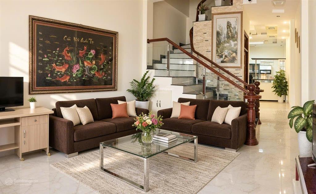 Bán gấp ks phan đình phùng, đà lạt 4 tầng, 8p, 9wc, 82.5m2 giảm từ 14,5ty xuống 11,5ty
