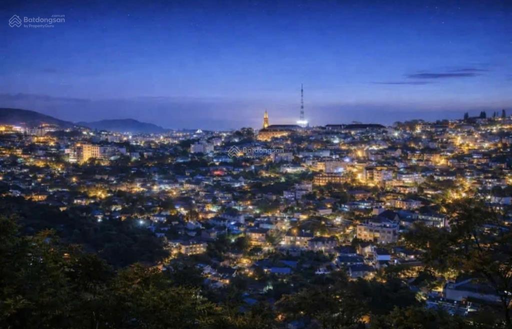 Bán nhà nguyễn trung trực, đà lạt, 94,5m2, 10,9 tỷ, 7p, 8wc, 4 tầng, có thể kinh doanh homestay