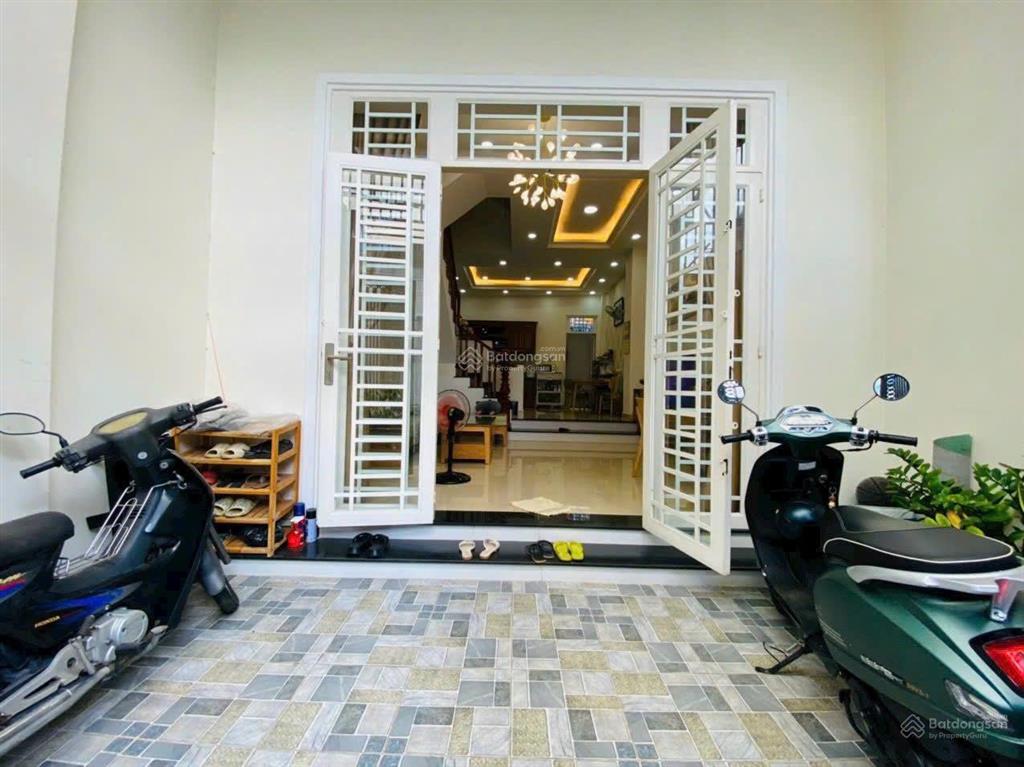 Tôi tên thông bán nhà đường lê quang định phường1 gò vấp dt 61m2 tôi bán 3tỷ680