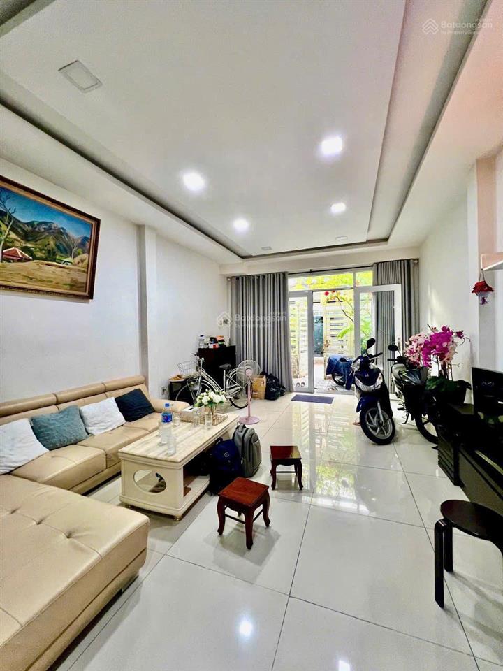 Tôi đang có căn nhà cần bán gấp đường trần bình trọng quận 10