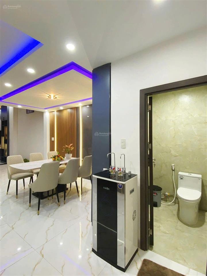 Cần bán gấp căn nhà đường trần khắc chân, phường tân định, quận 1. giá 3 tỷ 890