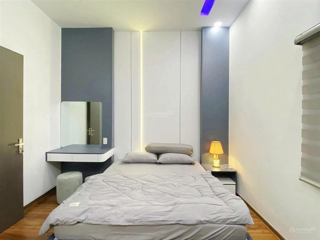 Cần bán gấp căn nhà đường trần khắc chân, phường tân định, quận 1. giá 3 tỷ 890