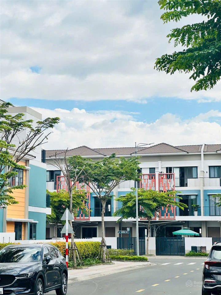 Bán bt tại sun casa central, 3,38 tỷ, 100m2, giá tốt cho khu đô thị vsip 2