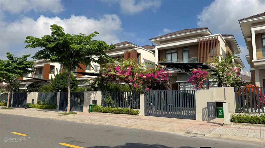 Bán gấp biệt thự sun casa central, 6,838 tỷ, 250m2, 4pn, 5wc, view đẹp