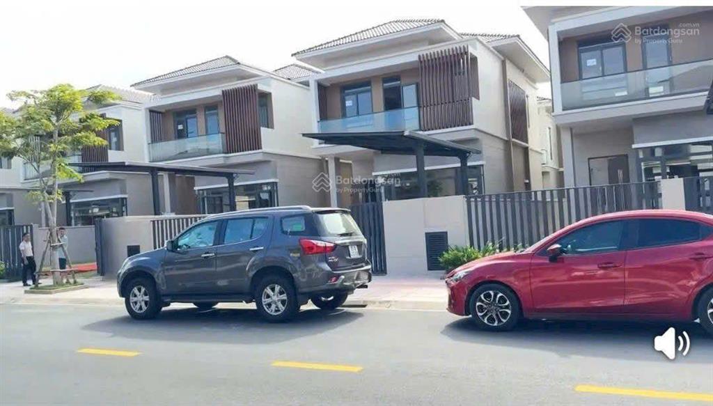 Bán gấp biệt thự sun casa central, 6,838 tỷ, 250m2, 4pn, 5wc, view đẹp