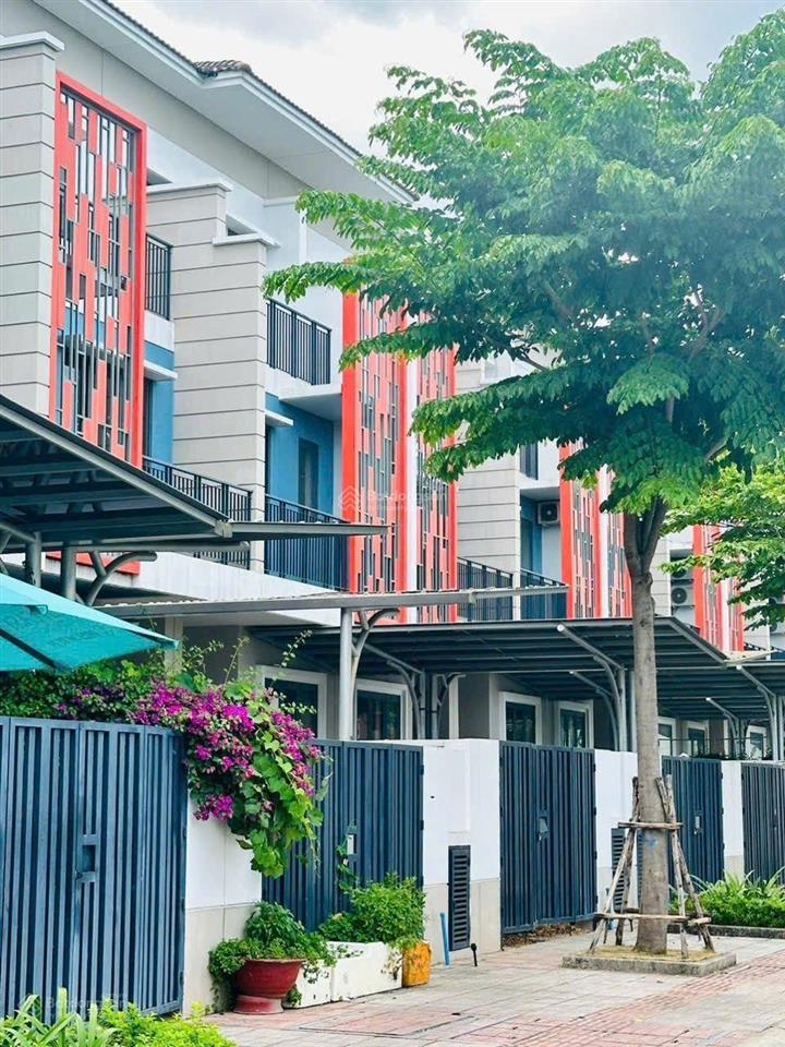 Bán bt độc đáo tại sun casa central, 3,28 tỷ, 100m2, 3pn, 3wc