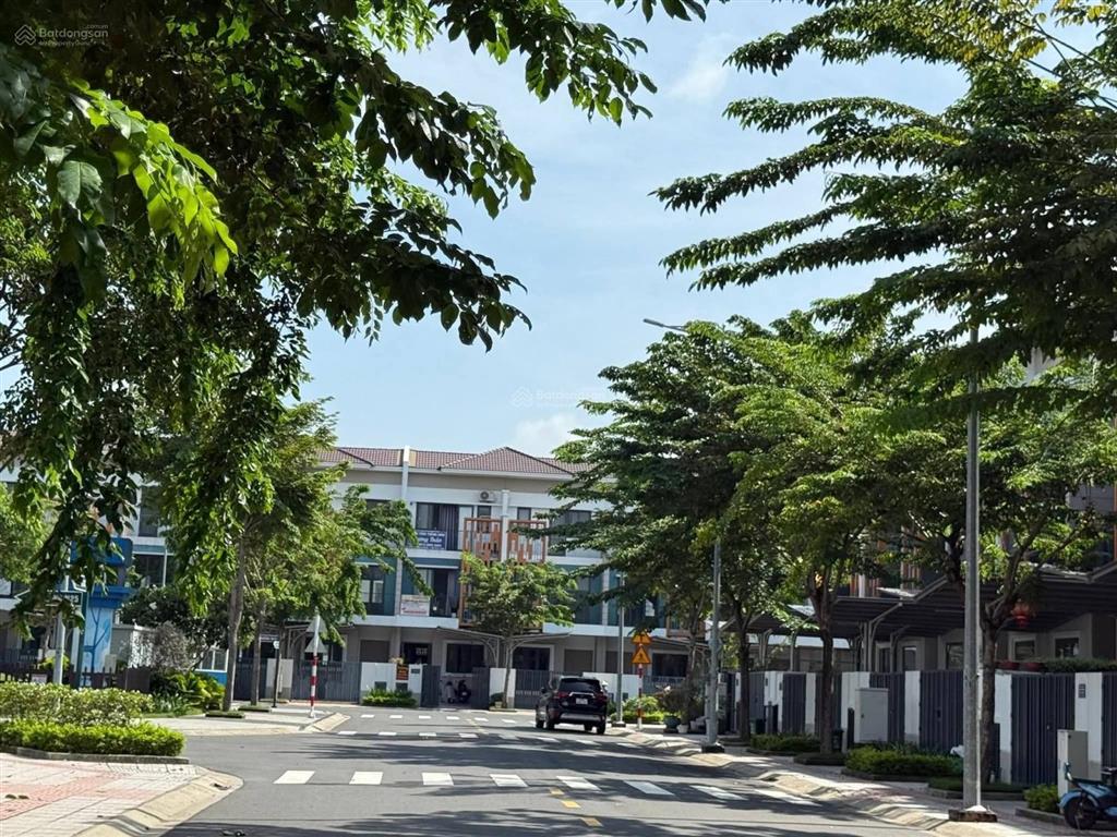 Bán bt độc đáo tại sun casa central, 3,28 tỷ, 100m2, 3pn, 3wc