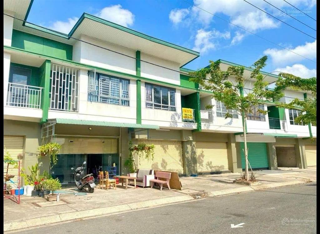 Bán shophouse oasis city, 2,15 tỷ, 87m2, 2pn, 2wc, mặt tiền 5m