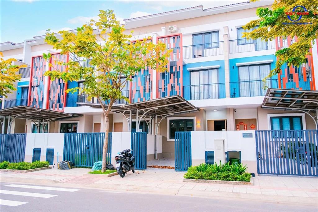 Bán nhà phố tại sun casa central, giá ưu đãi 3,15 tỷ, 100m2, 3pn, 3wc, bình dương