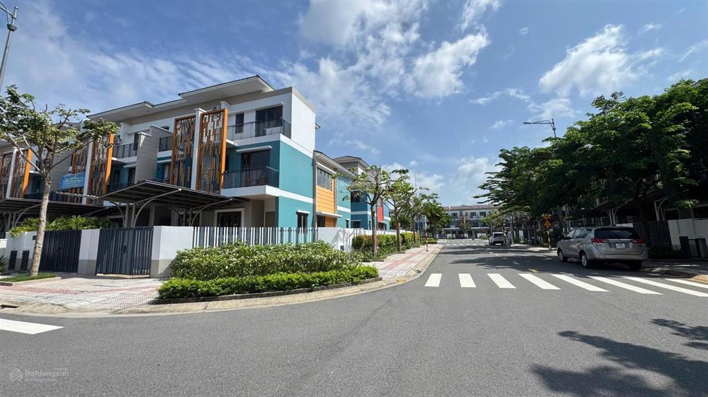 Bán bt sun casa central, 3,35 tỷ, 100m2, 3pn, 3wc, chính chủ, giá tốt