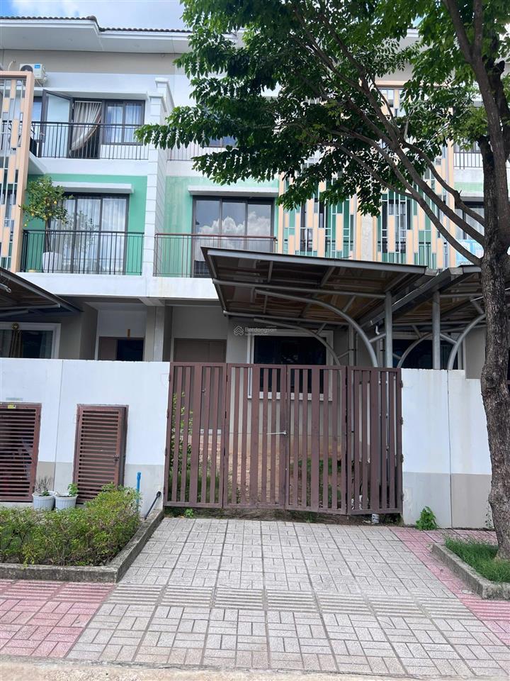 Bán bt sun casa central, 3,35 tỷ, 100m2, 3pn, 3wc, chính chủ, giá tốt