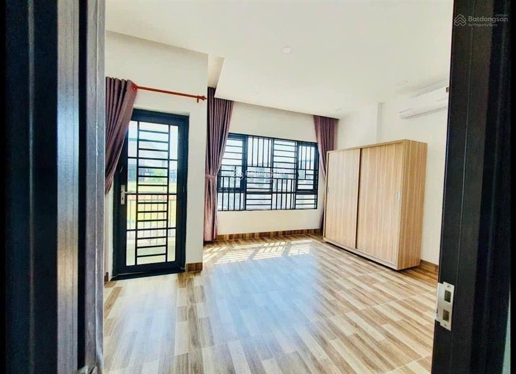 Bán shophouse oasis city, 2,1 tỷ, 80m2, 2pn, 2wc, đông nam, bến cát, bình dương