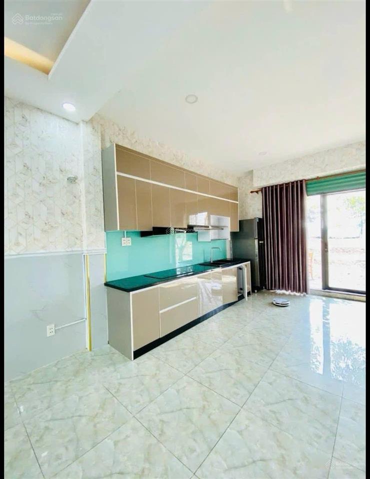 Bán shophouse oasis city, 2,1 tỷ, 80m2, 2pn, 2wc, đông nam, bến cát, bình dương