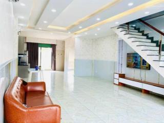 Bán shophouse oasis city, 2,1 tỷ, 80m2, 2pn, 2wc, đông nam, bến cát, bình dương