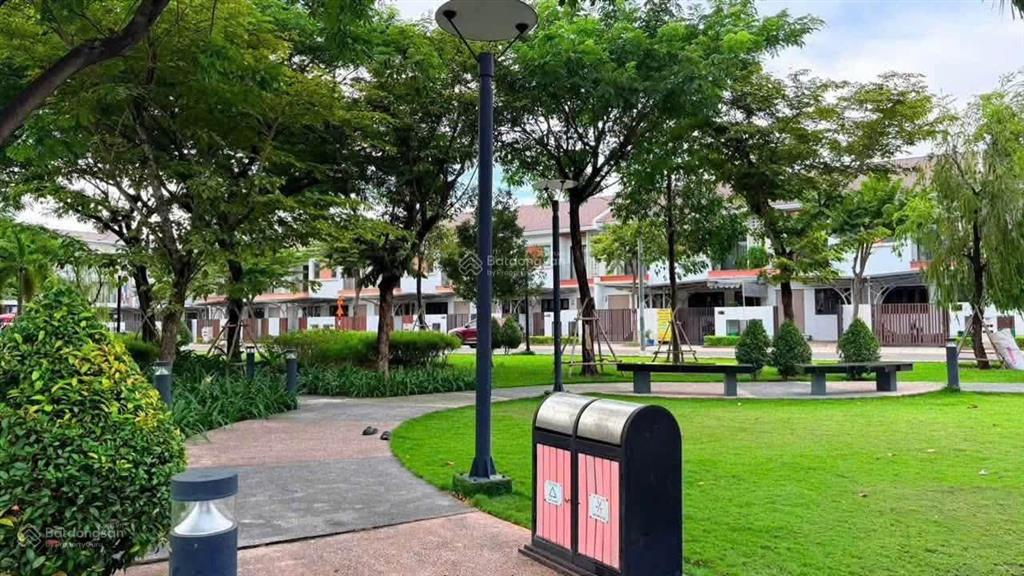 Bán gấp bt tại sun casa central, 2,85 tỷ, 100m2