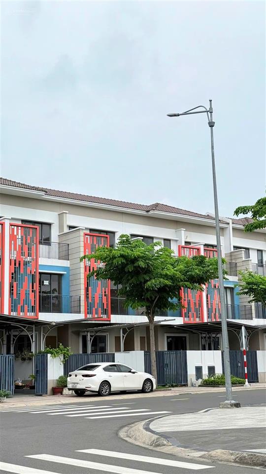 Bán gấp bt tại sun casa central, 2,85 tỷ, 100m2