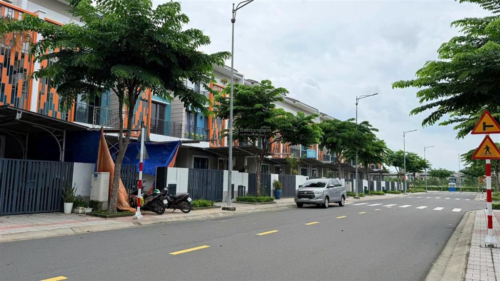 Bán gấp bt tại sun casa central, 2,85 tỷ, 100m2