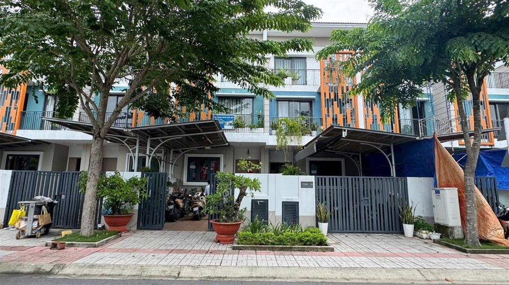 Bán nhà phố liên kế 3 tầng, 4pn, 4wc giá siêu hời tại sun casa central, 100m2, 2,9 tỷ vnd
