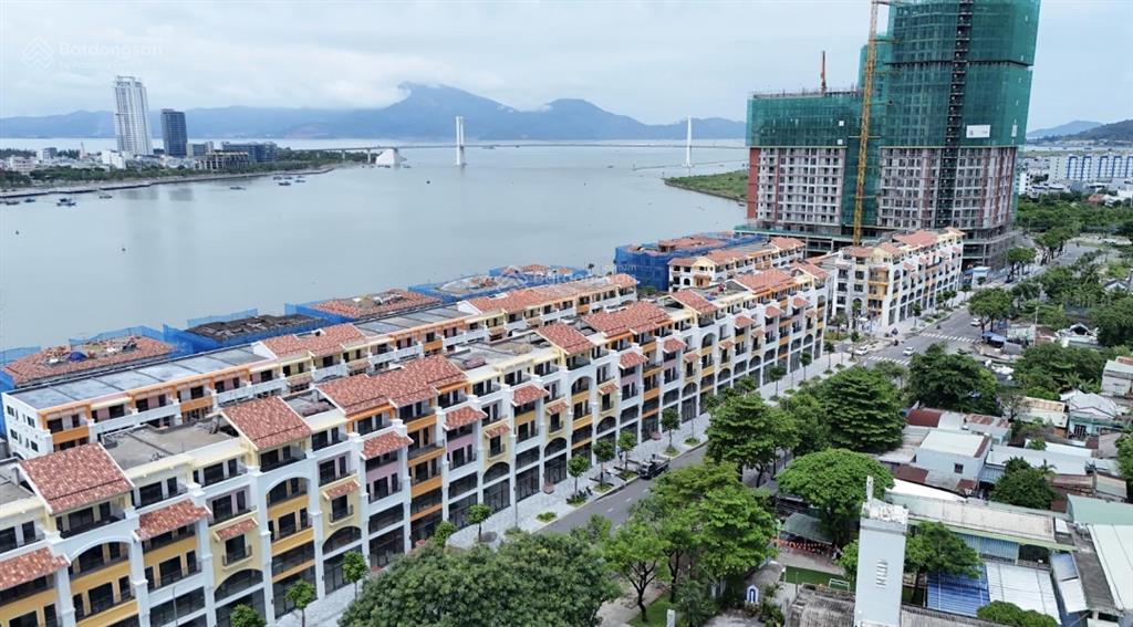 Căn 1pn+ cực hiếm tầng cao view sông hàn tuyệt đẹp, chỉ với 4 tỷ 1