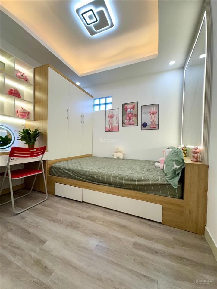 Chung cư 2 phòng ngủ 45m2 hộ khẩu cầu giấy  2,45 tỷ