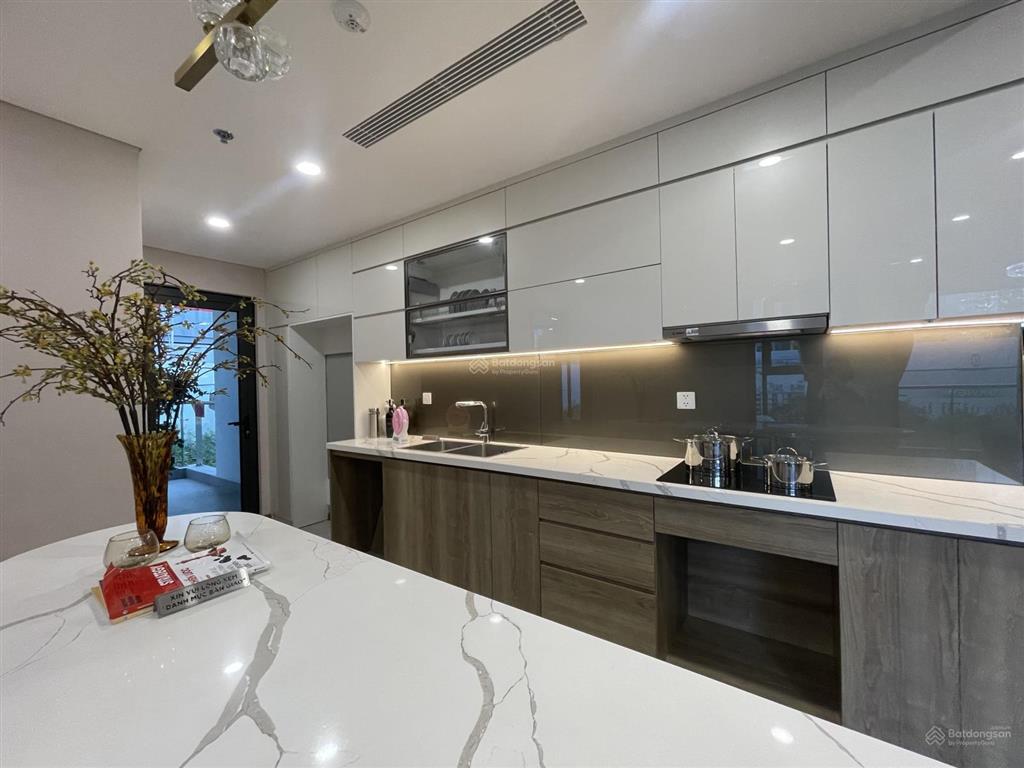 Căn hộ 3 ngủ toà mới nhất khu đô thị ciputra. giá chỉ từ 95tr/m