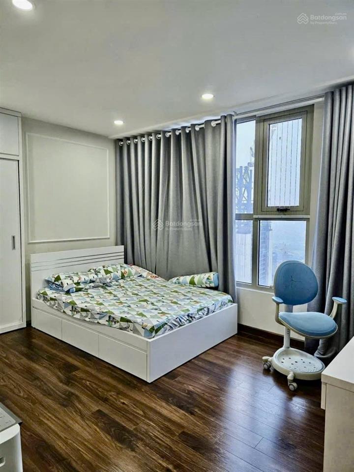 Căn hộ 3ngủ  102,7m2  lô góc  tầng cao  full nội thất  8tỷ