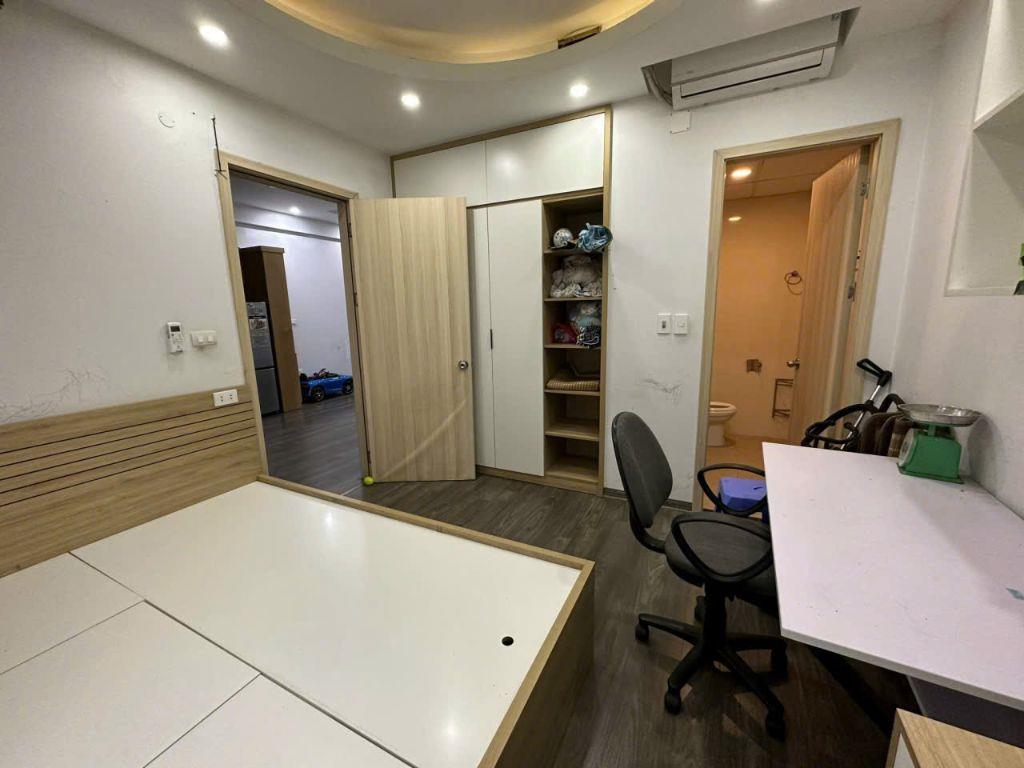Cần bán gấp căn hộ 2Pn, 68m2 tại kđt Thanh Hà- Hà Đông. 