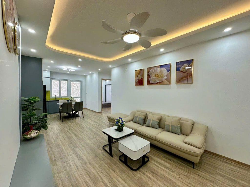 Cần bán nhanh căn hộ chung cư 2PN- 72m2 tại Thanh Hà- Hà Đông. 