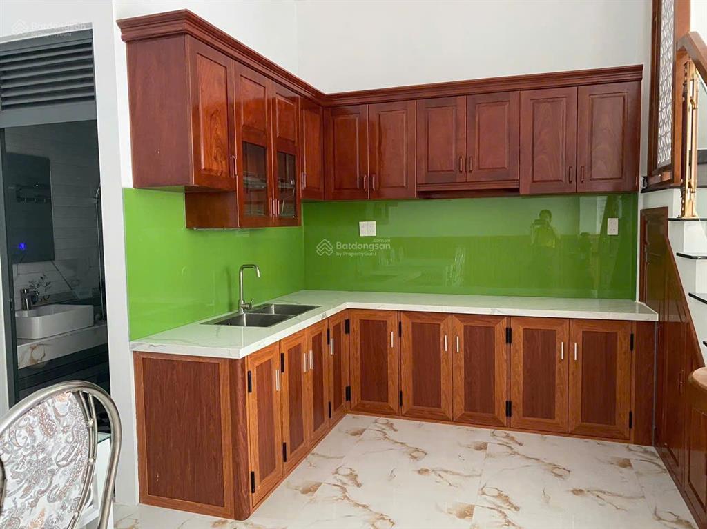 Bán căn nhà 3 tầng cầu dứa phú nông, vĩnh ngọc dt 75,9m2 ngang 5m, hẻm 3m, giá 4,6 tỷ