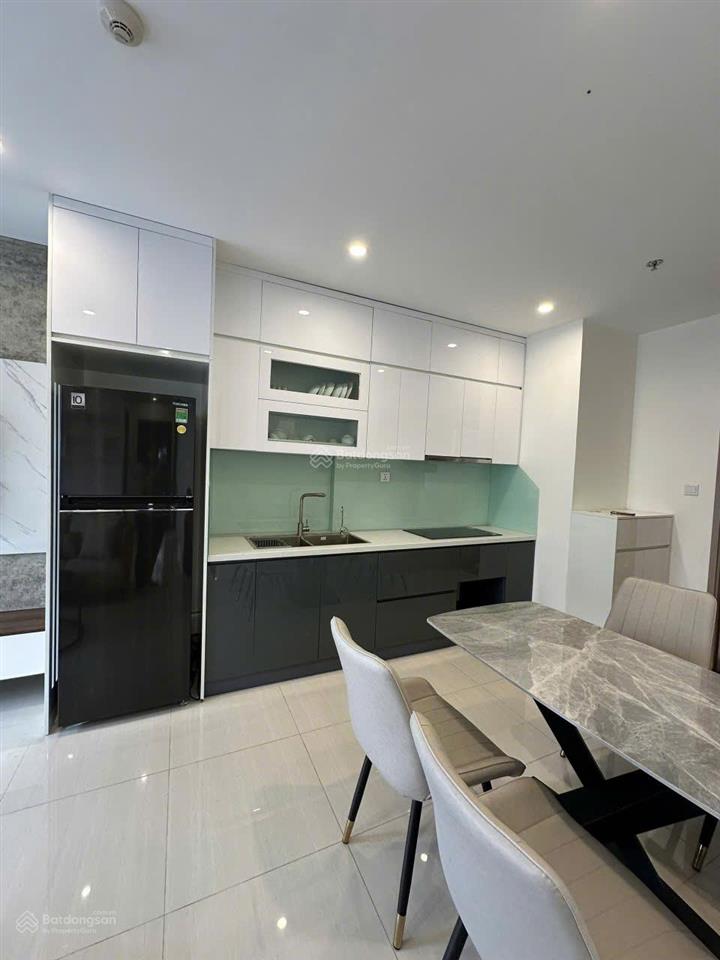 Chính chủ bán căn vinhomes ocean park 1 s1.05 228a. căn góc 2n2vs diện tích 63 m2