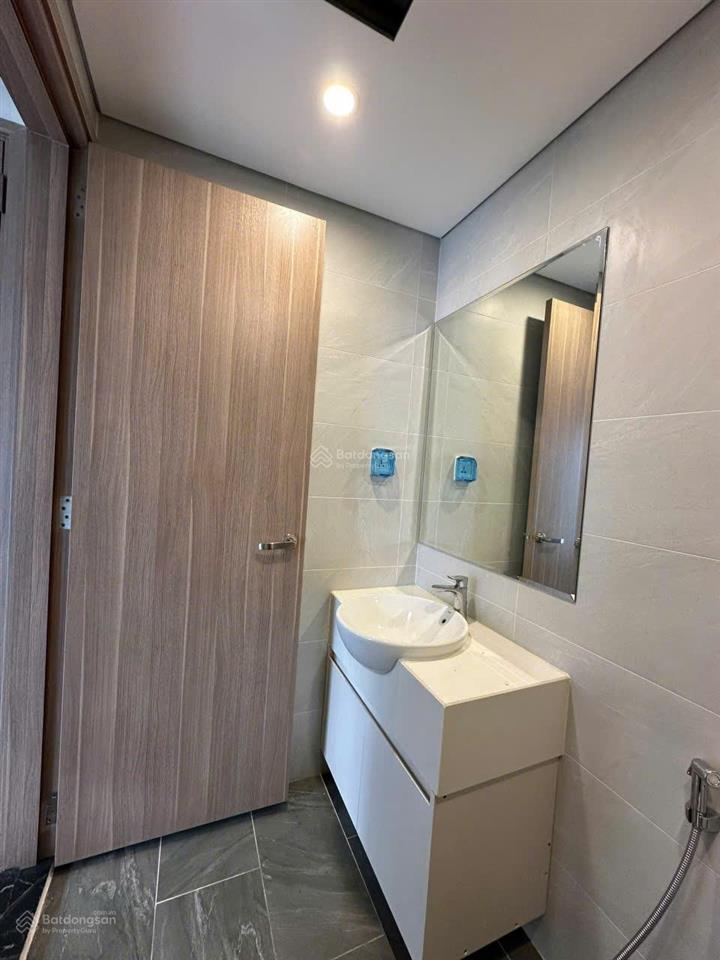 Chính chủ bán căn vinhomes ocean park 1, căn góc 2n2vs diện tích 63m2, giá 3,8 tỷ