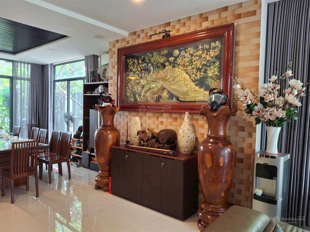 Bán biệt thự 200m2, 18 tỷ vnd tại khu đô thị mới đông tăng long, quận 9, tp. hcm