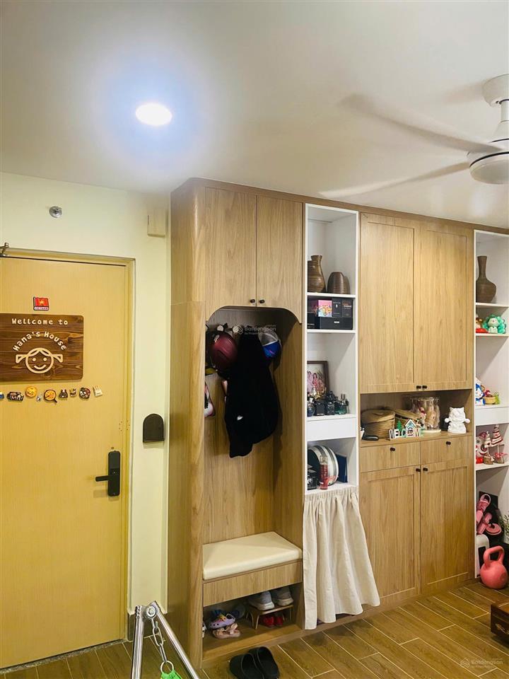 Bán căn 3 phòng ngủ full nội thất mới đẹp chỉ dọn vào ở ngay giá 3,65 tỷ.  0399 345 *** chương