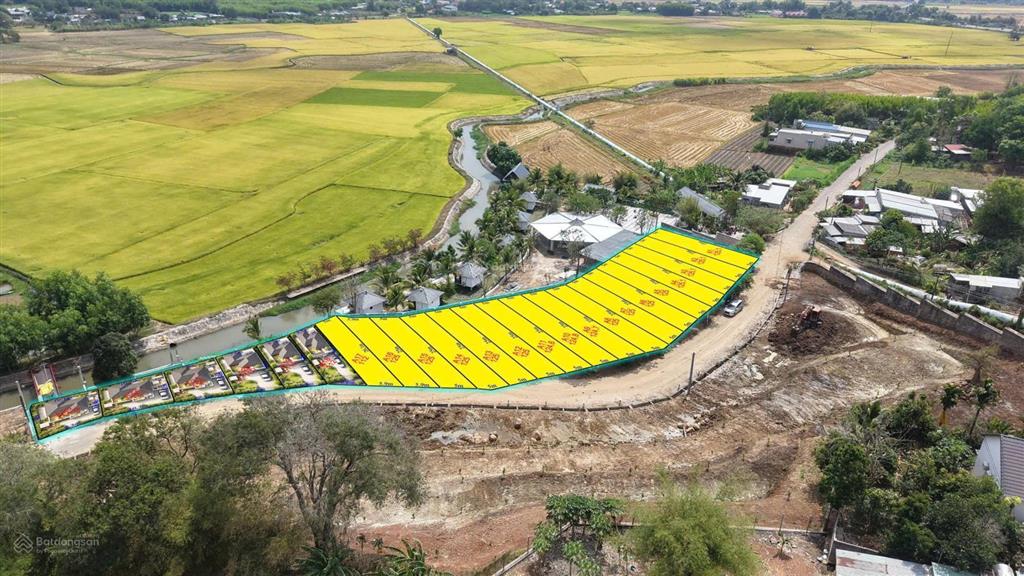 Bán gấp lô đất quốc lộ 55, view suối, sát khu farmstay, giá 500 triệu