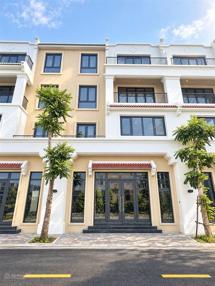 Cần bán vinhomes đan phượng 104m2, xây 4 tầng, ô tô đỗ cửa, giá 20,8 tỷ