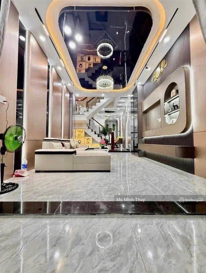 Bán nhà lô góc 4 tầng 35m2 ở lương ngọc quyến ô tô vào nhà kinh doanh tiện ích giá nhỉnh 11 tỷ