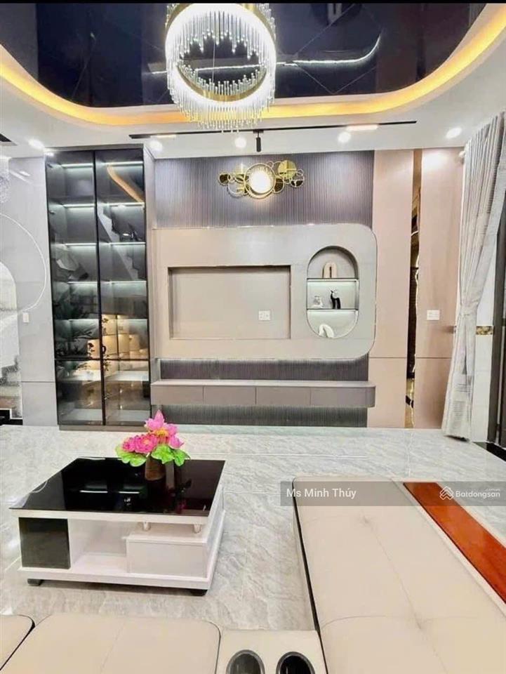 Bán nhà lô góc 4 tầng 35m2 ở lương ngọc quyến ô tô vào nhà kinh doanh tiện ích giá nhỉnh 11 tỷ