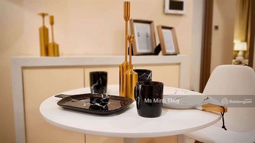 Cần bán gấp căn hộ tại chung cư seasons avenue, dt 105m2, 3 phòng ngủ, 2wc, nội thất đẹp