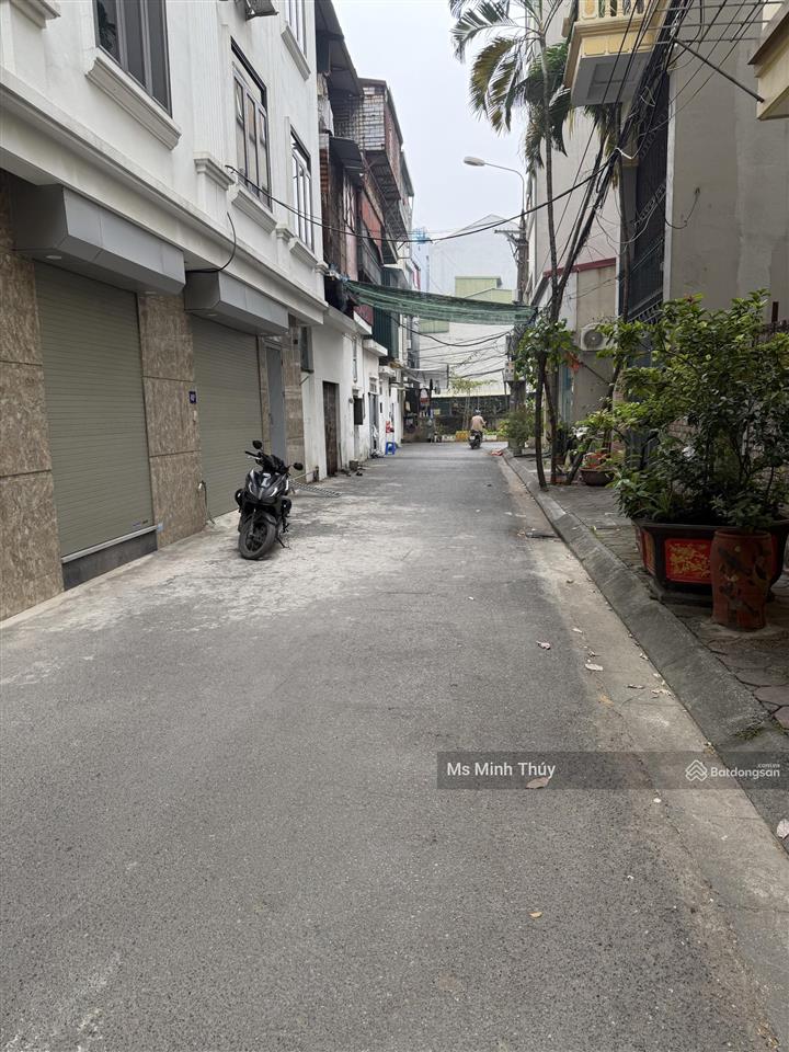 Bán đất tại phúc thịnh, diện tích 67m2 ngõ to ô tô tránh vỉa hè rộng. sổ vuông đẹp giá 14 tỷ
