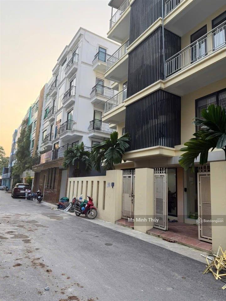 Chính chủ cần bán gấp liền kề 86m2 xây 5 tầng, mặt tiền siêu rộng 11m tại lvkcc, kđt mỗ lao, hđ