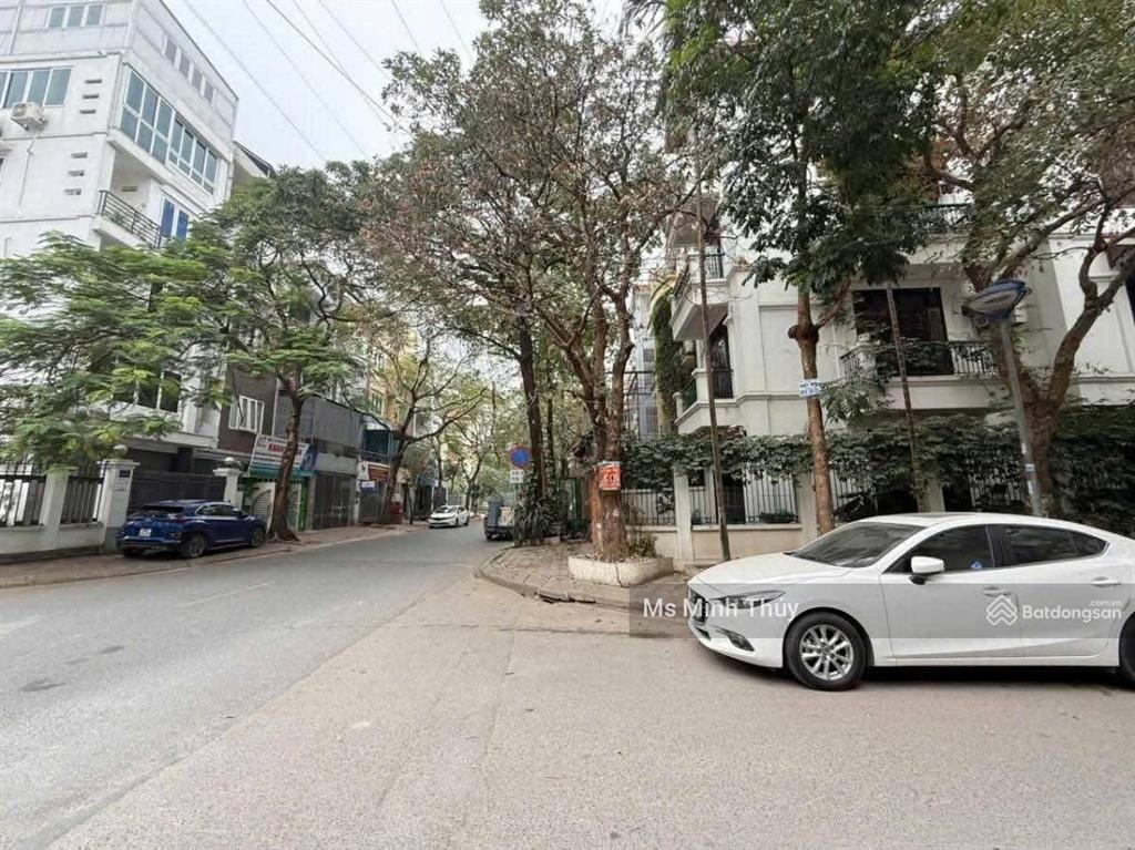 Chính chủ cần bán lô góc 4 tầng dt 135m2 kđt văn quán, vỉa hè rộng, phân lô bàn cờ giá 37 tỷ
