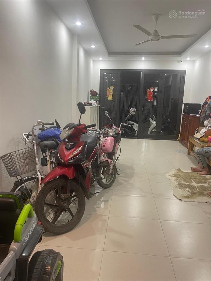 Cho thuê nhà ô tô tránh, 5pn, 4wc, 33m2 tại ngõ 108, trần phú, giá tốt 13 triệu/tháng