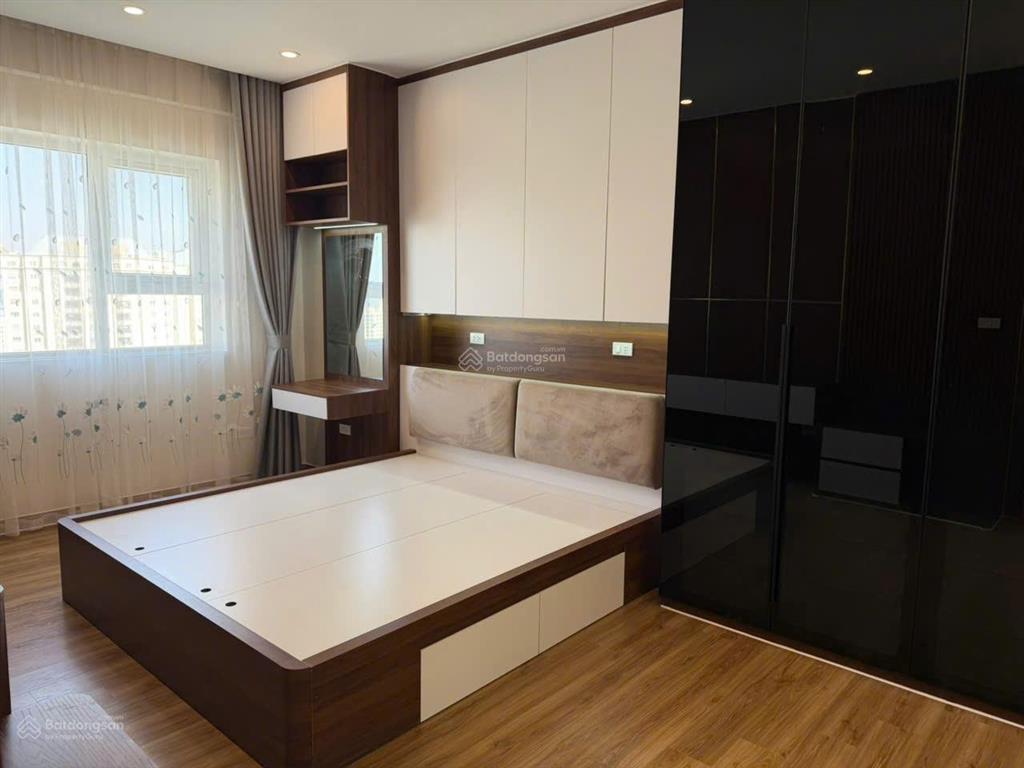 Bán căn góc 3pn, 2wc, 120m2 tại intracom1 trung văn, giá ưu đãi 8,5 tỷ