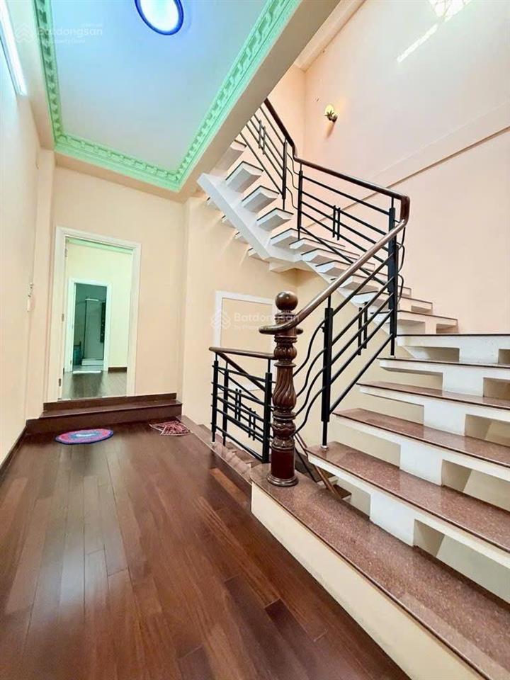 Bán nhà quận tân phúhẻm ô tô 7mgiáp q11sát mt lê thậnp.phú thạnh75m24,1x194tầng sân thượng