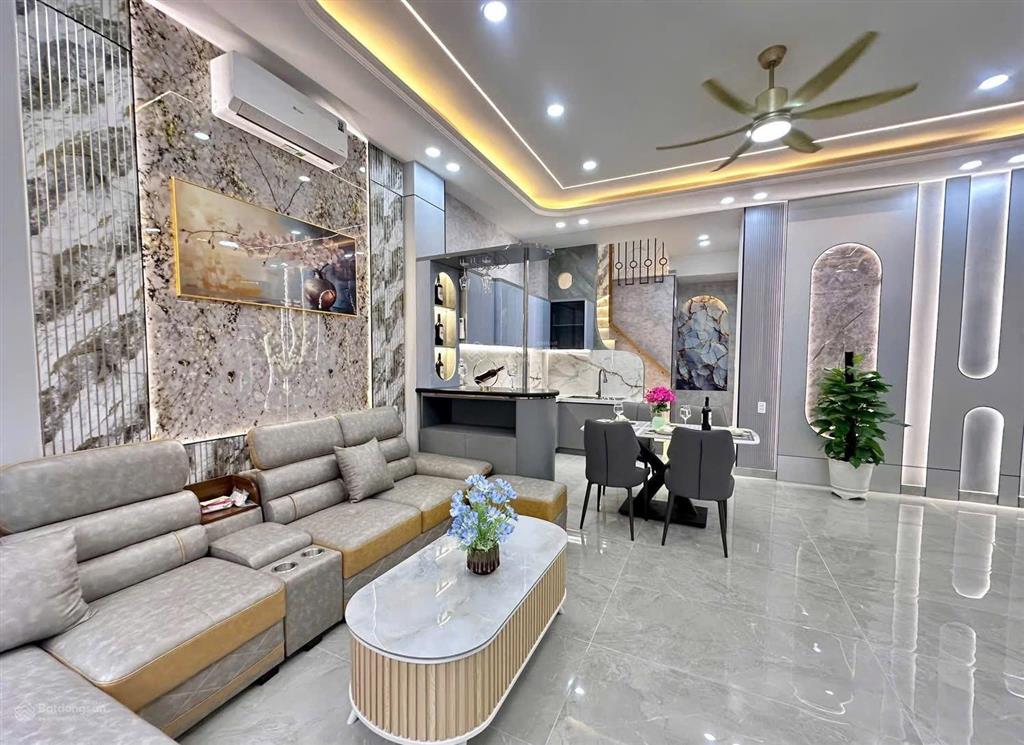 Bán nhà riêng gò vấphẻm ô tôgần emartsát mt đường nguyễn tư giảnp1262m26x114tầng