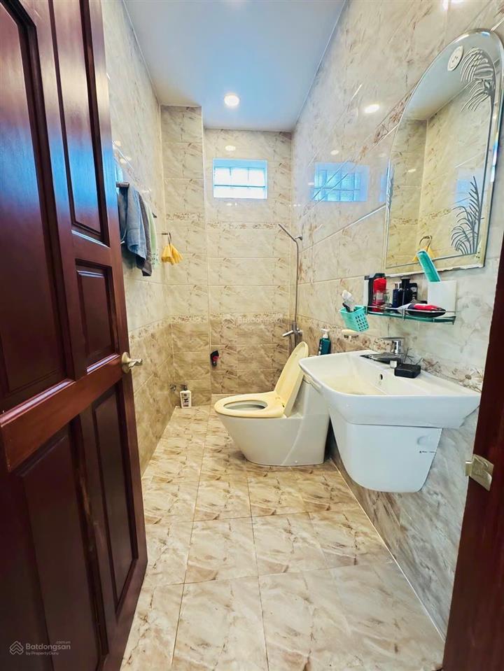 Bán nhà riêng quận tân bìnhhẻm ô tôkhu phân lôsát mặt tiền phạm văn bạchp1561m24,2x153tầng