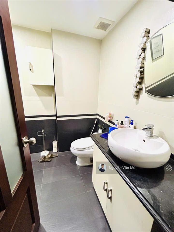 Bán gấp nhà mặt phố tây hồ 7 tầng thang máy, mt 5.2m, kinh doanh đỉnh, giá 45 tỷ