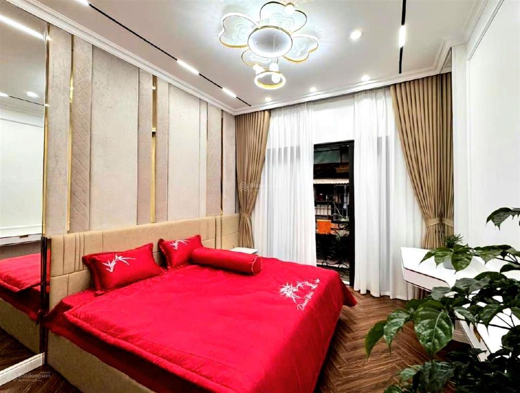 Bán nhà mặt phố trung tâm hà đông, 61m27 tầng21 tỷ, lô gócthang máyô tôkinh doanh